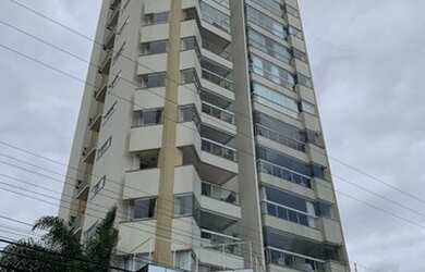 Imagem: O apartamento possui 3 Dormitórios, 1 Banheiro, 2 Vagas na