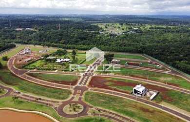 Imagem: O terreno possui 686m² de Área e está localizado em Yolanda