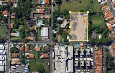 Imagem: O terreno possui 6.000m² de Área e está localizado em Chácara