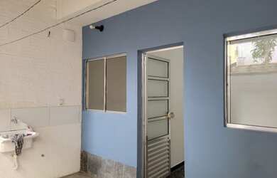 Imagem: A casa possui 1 Dormitório, 1 Banheiro e está localizado