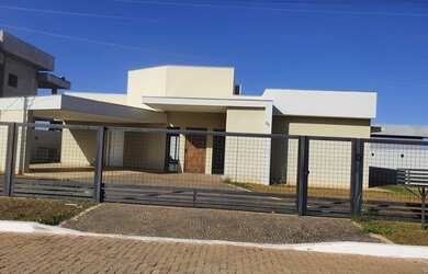 Imagem: A casa em condomínio possui 3 Dormitórios, 5 Banheiros, 2