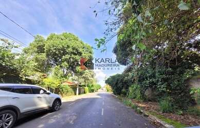 Imagem: A casa possui 4 Dormitórios, 3 Banheiros, 5 Vagas na garagem