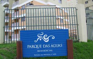 Imagem: O apartamento possui 3 Dormitórios, 1 Banheiro, 1 Vaga na garagem