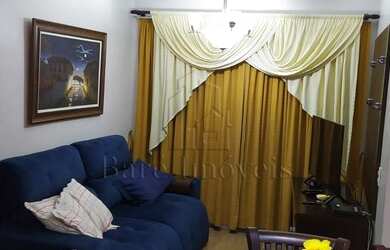 Imagem: O apartamento possui 3 Dormitórios, 1 Banheiro, 1 Vaga na garagem