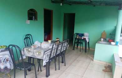 Imagem 2: Casa no jardim Curitiba. 240m² de Área, 2 Vagas na garageme2 Dormitórios