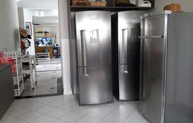 Imagem: A casa possui 3 Dormitórios, 3 Banheiros, 3 Vagas na garagem