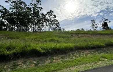 Imagem: O terreno possui 3090m² de Área e está localizado em Vila