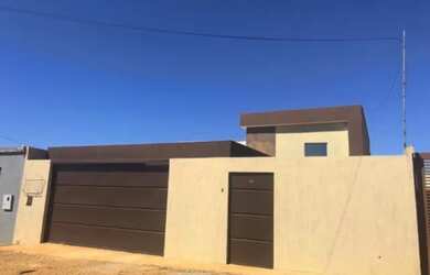 Imagem 1: Casa rua 1. Churrasqueira, Guarda roupa, 400m² de Áreae4 Vagas na garagem