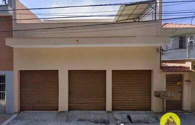 Imagem: A casa possui 2 Dormitórios, 2 Banheiros, 50m² de Área e