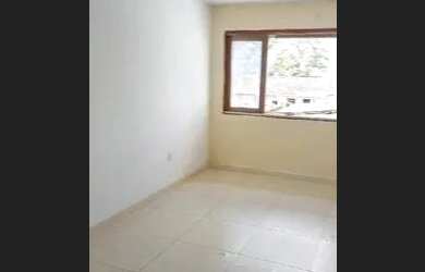 Imagem: A casa possui 2 Dormitórios, 2 Banheiros, 1 Vaga na garagem