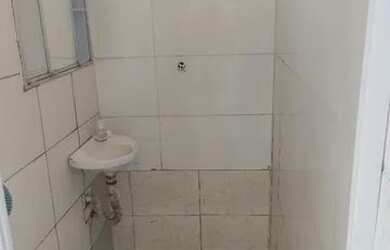 Imagem: A casa possui 1 Dormitório, 1 Banheiro e está localizado em