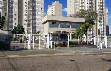 Imagem: O apartamento possui 2 Dormitórios, 1 Banheiro, 1 Vaga na garagem