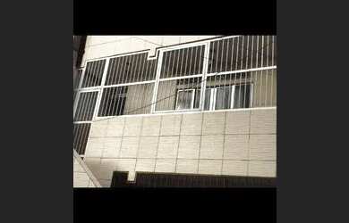 Imagem: A casa possui 2 Dormitórios, 1 Banheiro, 100m² de Área e