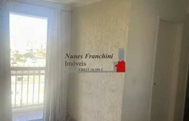 Imagem: O apartamento possui 2 Dormitórios, 1 Banheiro, 1 Vaga na garagem