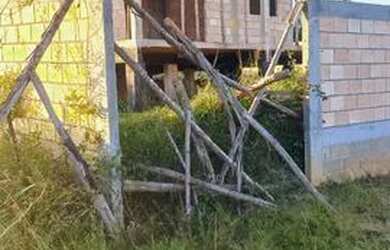 Imagem: A casa possui 2 Dormitórios, 1 Banheiro, 4 Vagas na garagem