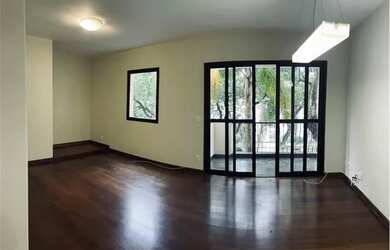 Imagem: O apartamento para alugar possui 4 Dormitórios, 5 Banheiros