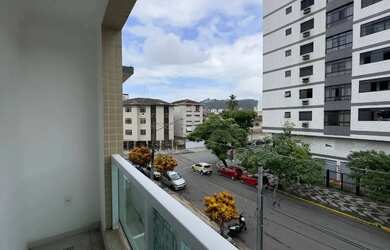 Imagem: Casa tipo triplex a venda ou aluguel com 4 quartos Marapé Santos