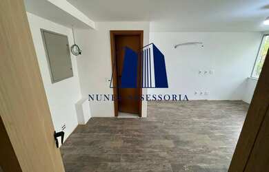 Imagem: O depósito possui 1 Vaga na garagem e 120m² de Área e está