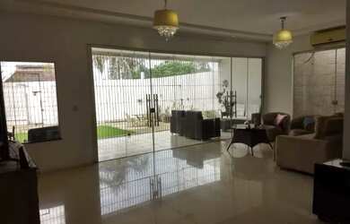 Imagem 3: Casa 2 piscinas ,documentada no Amazon Garden