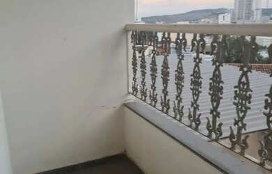 Imagem: A casa possui 4 Dormitórios, 4 Banheiros, 3 Vagas na garagem