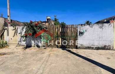 Imagem: A casa possui 1 Dormitório, 1 Banheiro, 5 Vagas na garagem