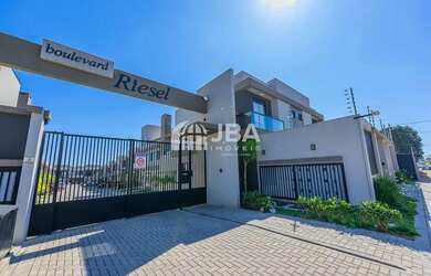 Imagem: A casa em condomínio possui 3 Dormitórios, 3 Banheiros, 2