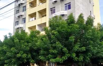 Imagem: O apartamento possui 3 Dormitórios, 1 Banheiro, 1 Vaga na garagem