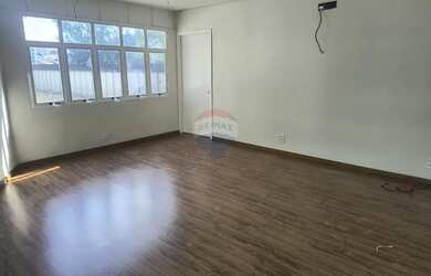 Imagem: O depósito possui 30m² de Área e está localizado em Jardim