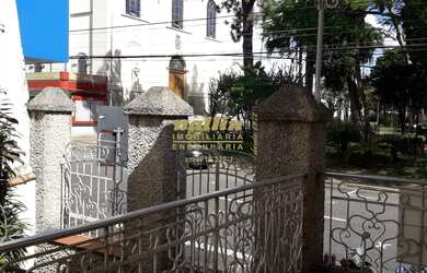 Imagem 2: Casa Comercial Centro. 481m² de Áreae5 Vagas na garagem