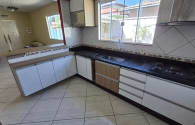 Imagem: Excelente casa em Barra de São João na Rua Sol e Mar