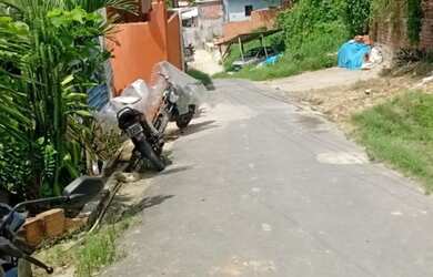 Imagem: A casa possui 2 Dormitórios, 2 Banheiros, 1 Vaga na garagem