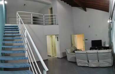 Imagem: Sobrado em Rua dos Andradas - Jd Ribamar - Peruíbe/SP