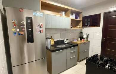 Imagem: A casa em condomínio possui 3 Dormitórios, 3 Banheiros, 2