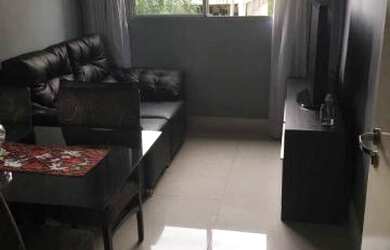 Imagem: O apartamento possui 2 Dormitórios, 1 Banheiro, 1 Vaga na garagem