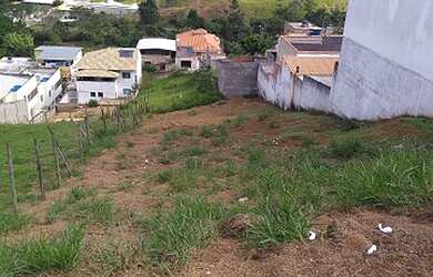 Imagem: O terreno possui 665m² de Área e está localizado em Estrela