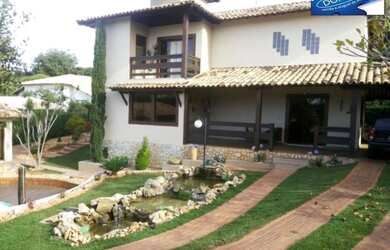 Imagem: A casa em condomínio possui 3 Dormitórios, 2 Banheiros, 3