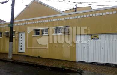 Imagem: O depósito possui 4 Vagas na garagem, 120m² de Área e está