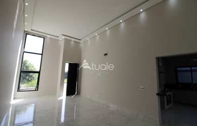 Imagem: A casa em condomínio possui 3 Dormitórios, 2 Banheiros, 4