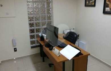 Imagem: O depósito possui 84m² de Área e está localizado em Bairro