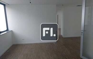 Imagem: O depósito possui 2 Vagas na garagem, 90m² de Área e está