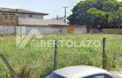 Imagem: O terreno e está localizado em Alto Boqueirão, Curitiba à