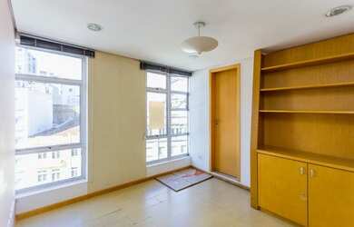 Imagem: O depósito possui 73m² de Área e está localizado em Centro