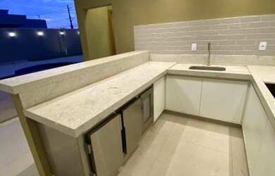 Imagem: A casa em condomínio possui 4 Dormitórios, 5 Banheiros, 5