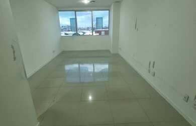 Imagem: O depósito possui 1 Vaga na garagem, 31m² de Área e está