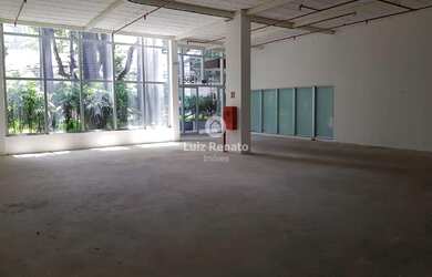 Imagem: O depósito possui 216m² de Área e está localizado em Santo