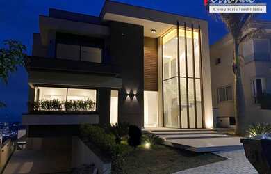 Imagem: A casa em condomínio possui 5 Dormitórios, 5 Banheiros, 5