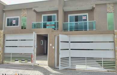 Imagem: A casa possui 3 Dormitórios, 3 Banheiros, 2 Vagas na garagem