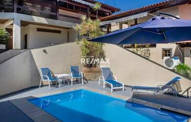 Imagem: A casa em condomínio possui 4 Dormitórios, 4 Banheiros, 1