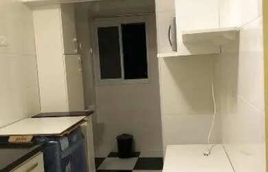 Imagem: O apartamento possui 2 Dormitórios, 1 Banheiro, 1 Vaga na garagem