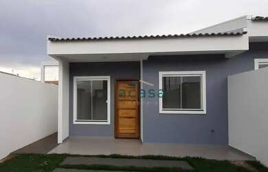 Imagem: A casa possui 2 Dormitórios, 1 Banheiro, 2 Vagas na garagem